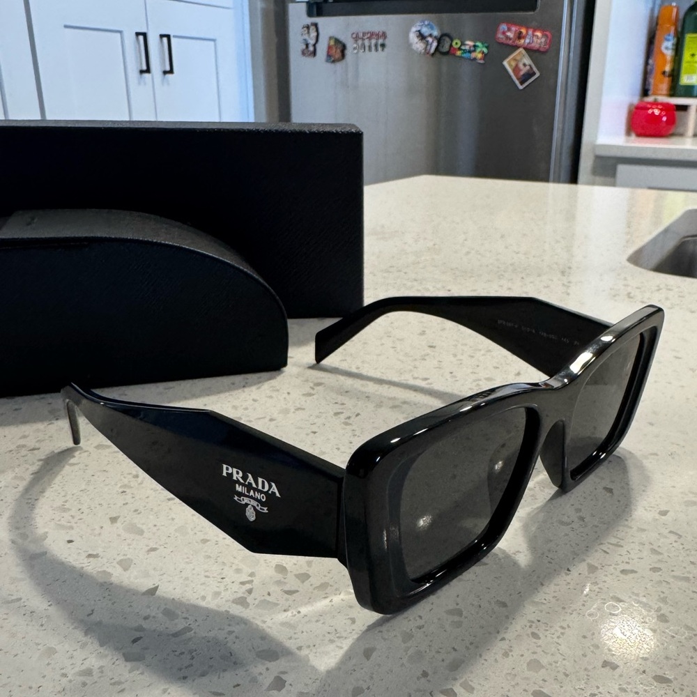 Prada Black Women's Sunglasses - Picture 6 of 16